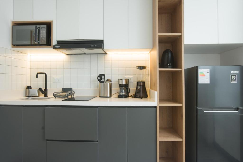 Modern 1 BR Loft in in the financial district - 4