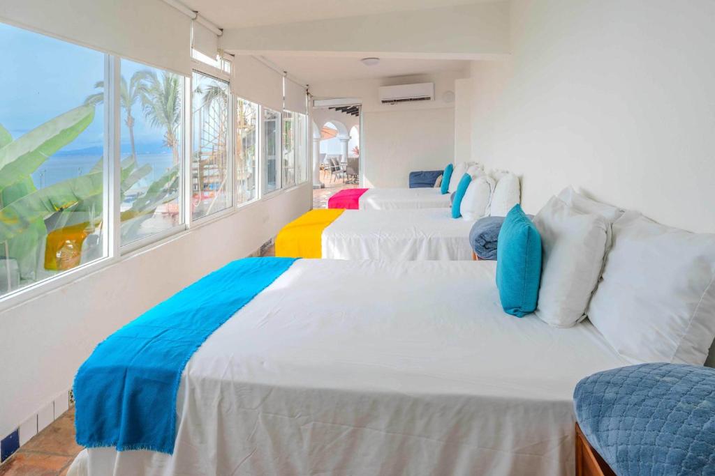 Ocean Front Villa - Private Pool and Ocean Access - 3