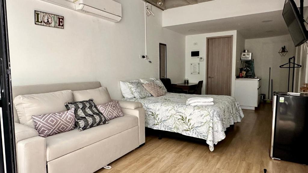 Loft Moderno AC- WiFi - Laureles - 2