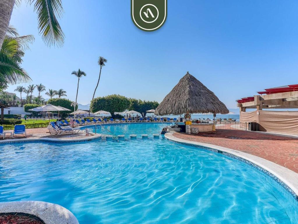 2 BR Condo in Hotel - Beach - Pools & Kids Club - 3