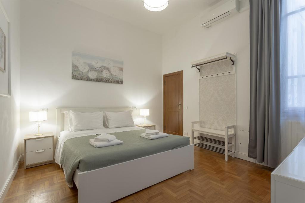Delux Via Faenza - 2