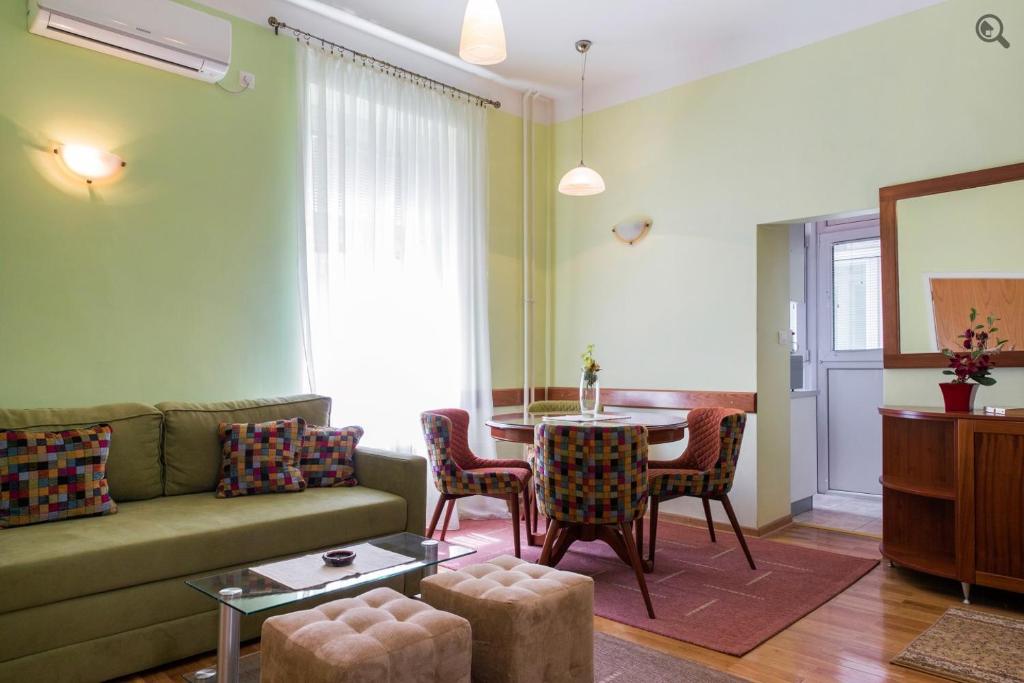 Opera Apartment - City Center - 1