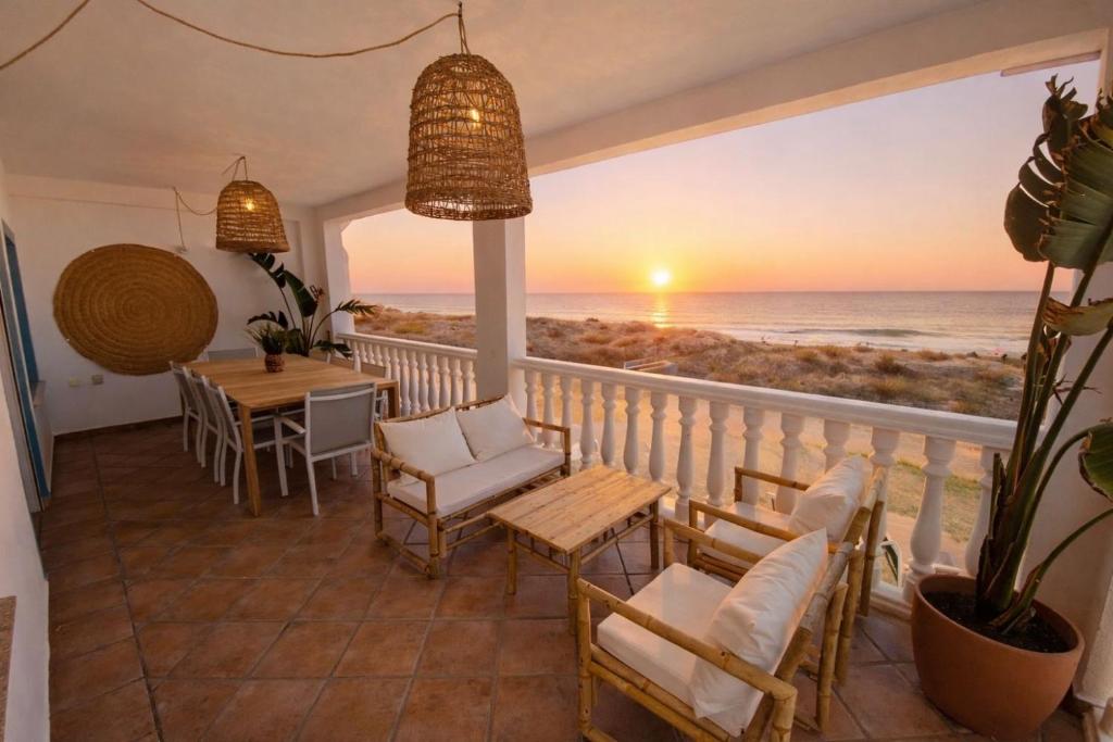 Villa AMANAY a Primera Línea de Playa con Piscina Privada By XimoApartments - 1