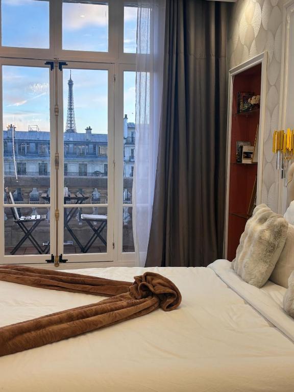 Magnifique Studio Champs Elysees Vue Tour Eiffel et Arc de Triomphe - 4