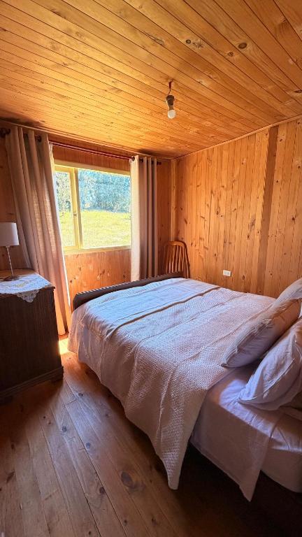 Cozy Cabin in Chiloé Wifi in Native Forest and Ocean View Retreat - 5
