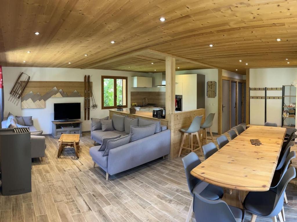 Chalet spacieux - 10 pers. - FR-1-676-252 - 1