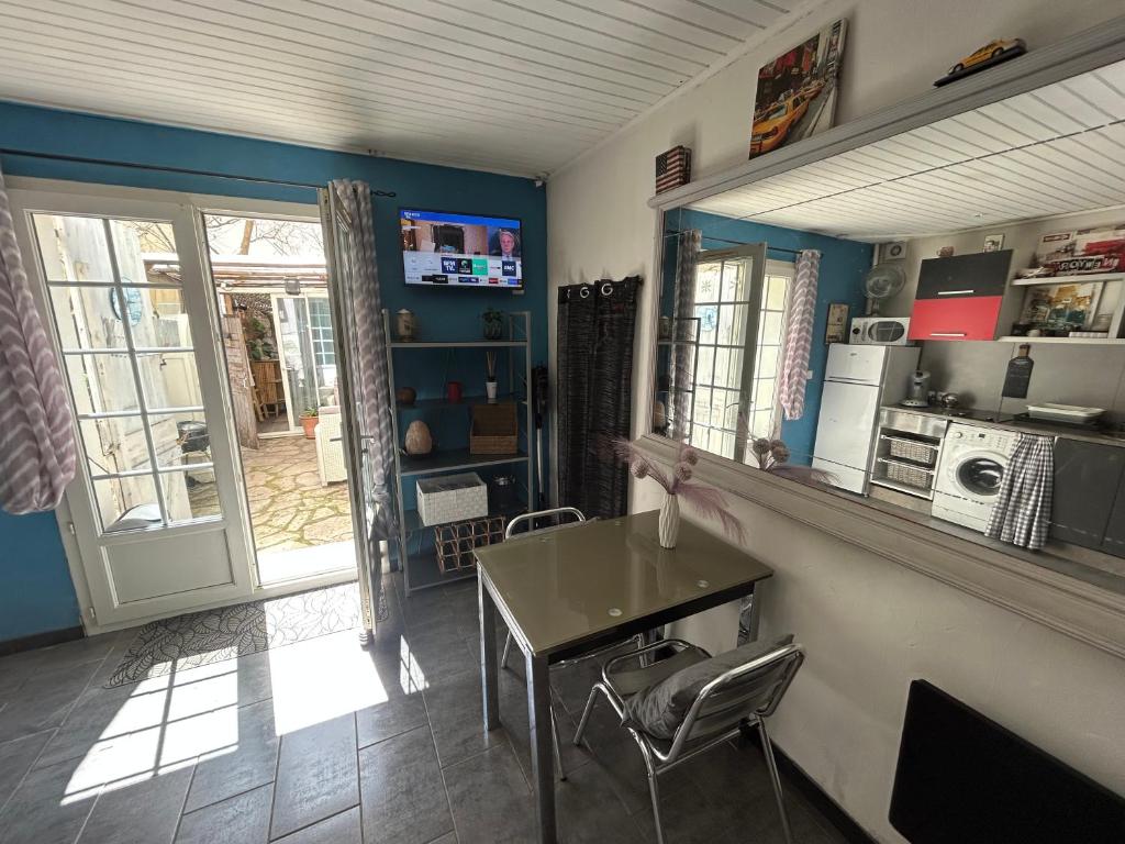 Studio sur agde, avec cour, parking et spa en option à 30e par jour - 4
