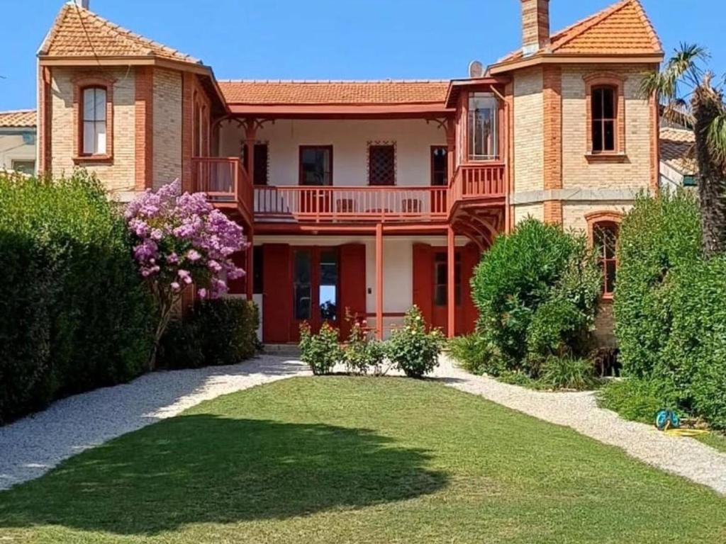 Superbe Villa Arcachon Face Mer - 11 Pièces, 15 Pers, Jardin, Accès Direct Plage - FR-1-433-17 - 1