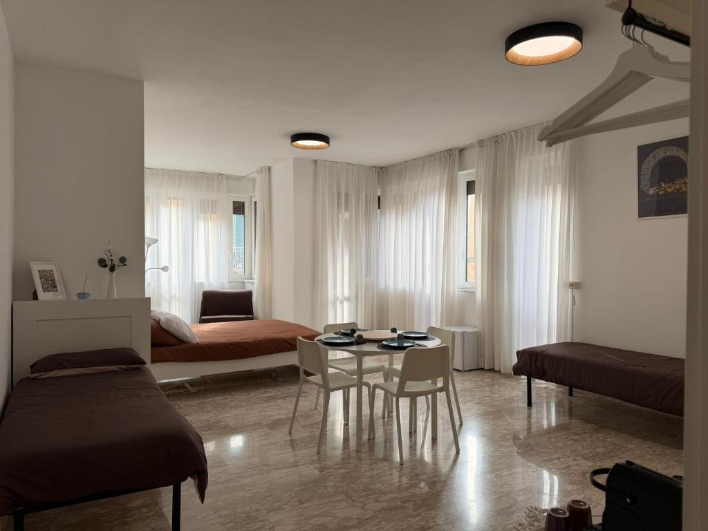 1402 Rooms - 4
