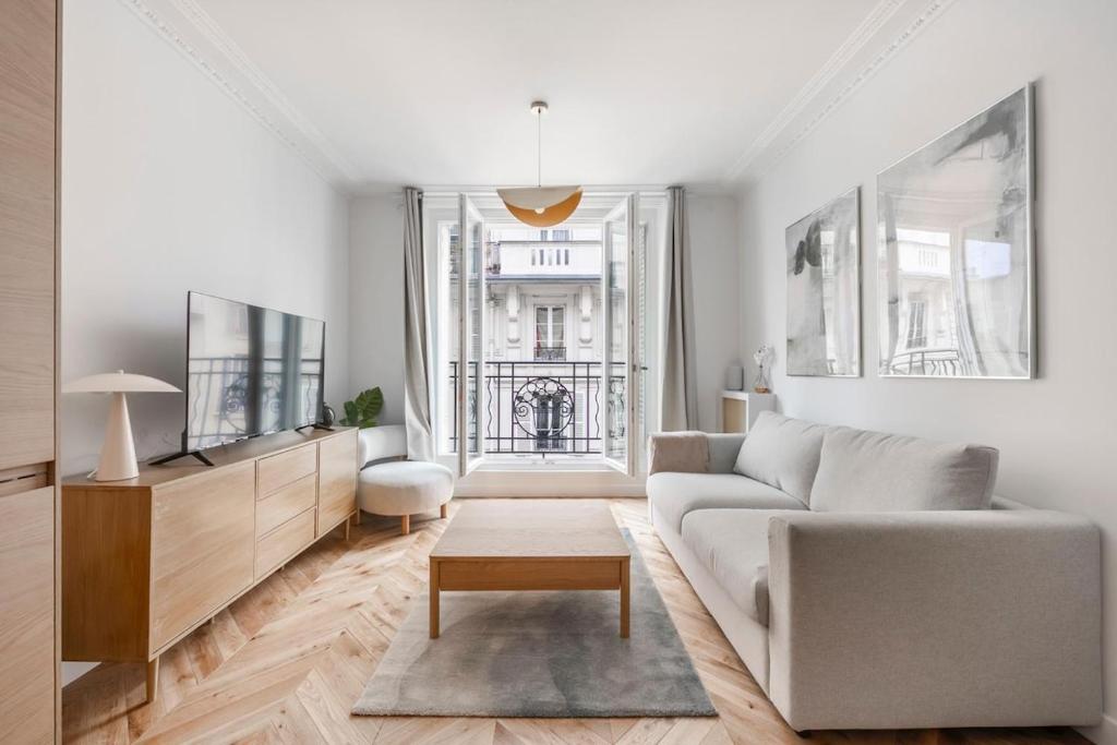 We Parisian Les Invalides Cozy Home - 1