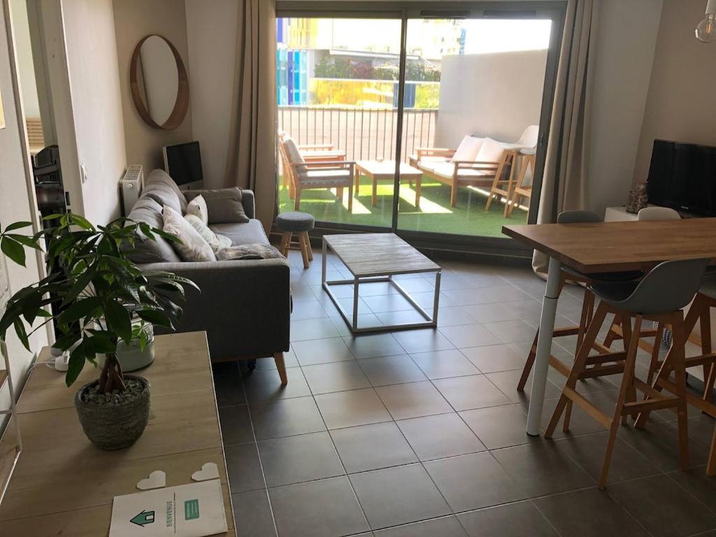 Montpellier Port Marianne T2 45 m2 terrace 20 m2 - 5