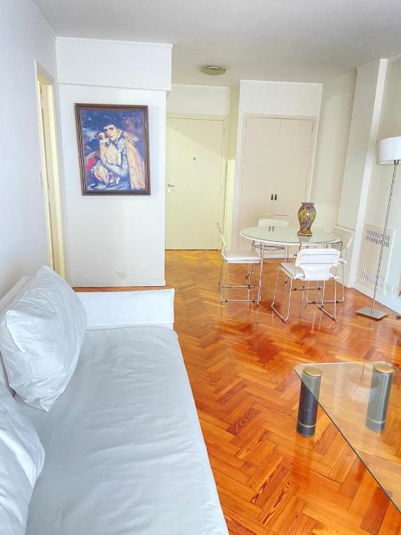 Leonardo Da Vinci Residence - 1