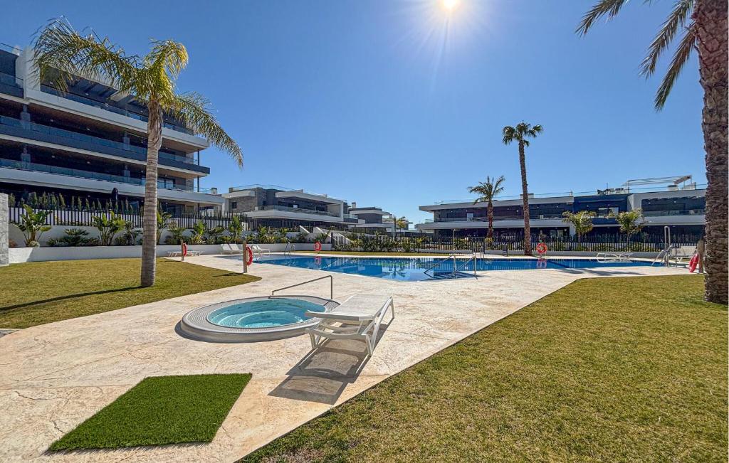 Stunning Apartment In Torrevieja - 1