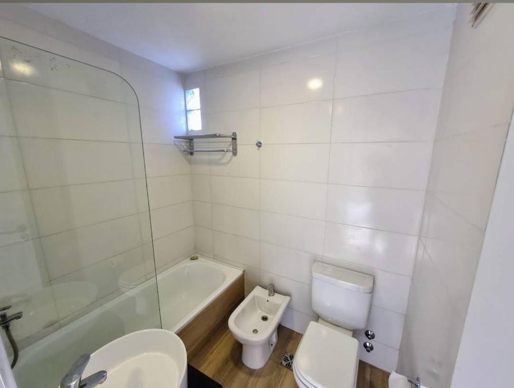 Casa De 4 Ambientes a metros de la Playa - 4