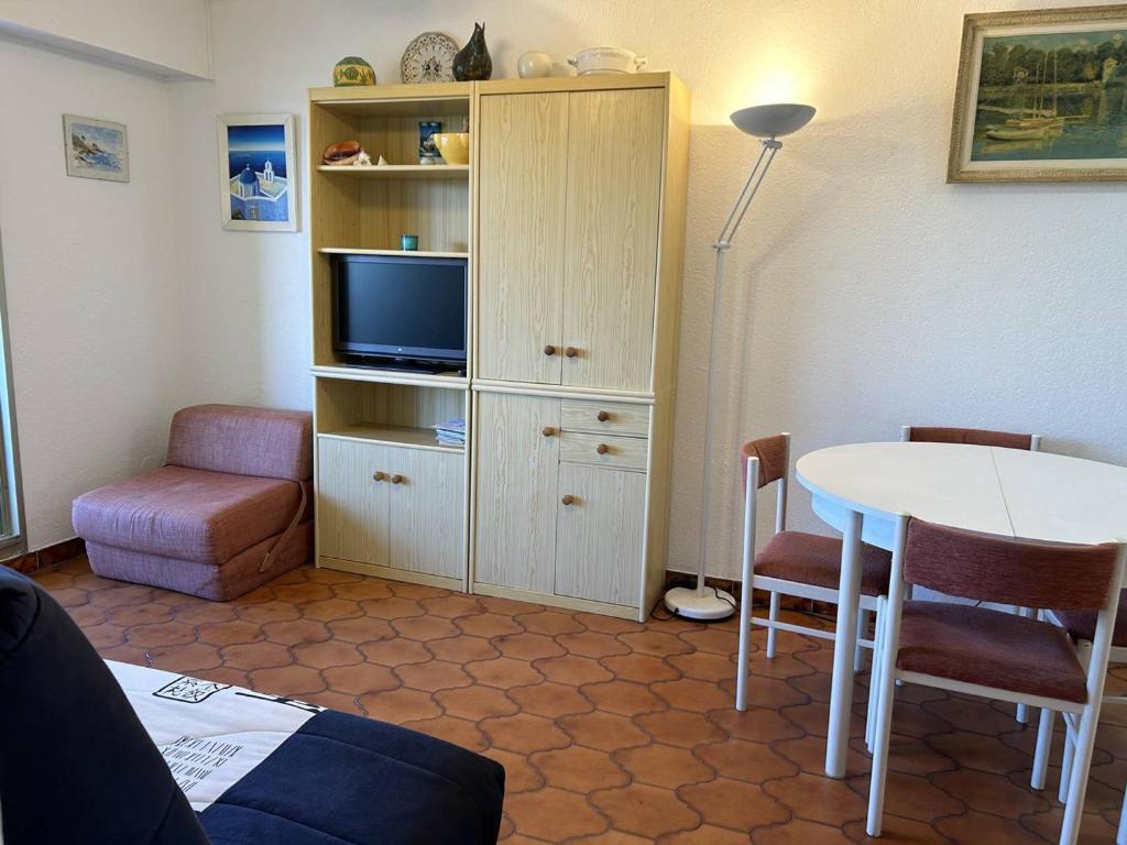 Appartement 2 pièces climatisé, vue mer à Bormes-les-Mimosas - FR-1-251-883 - 4