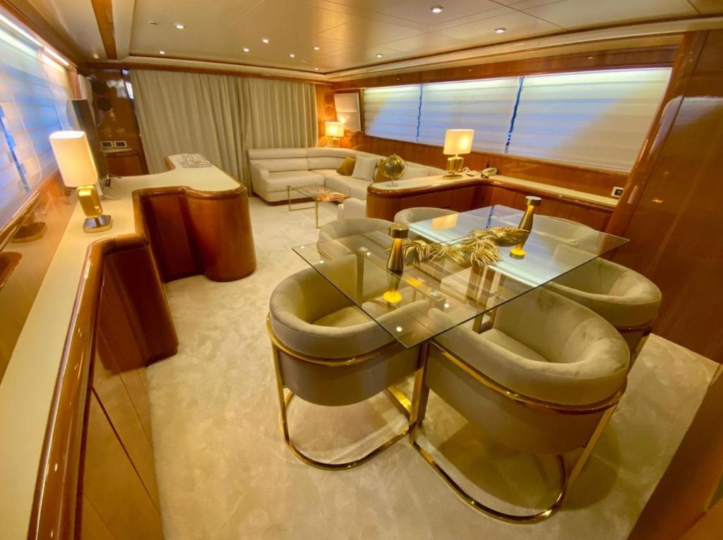 Yacht FALCON FIVE - 5