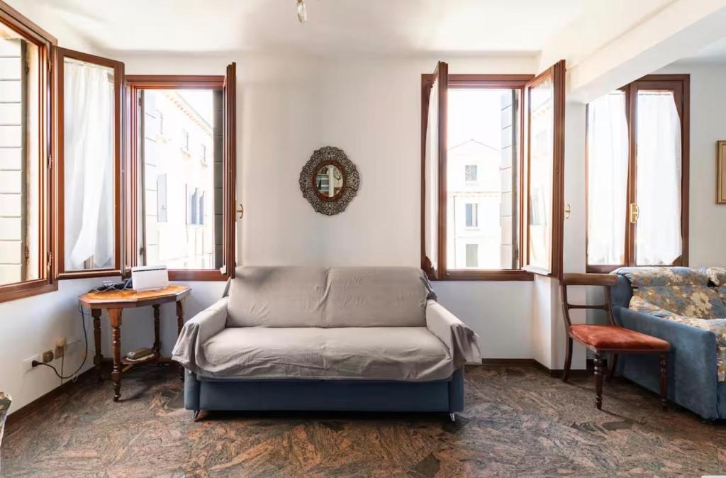Marina House - Rialto Bridge - 1