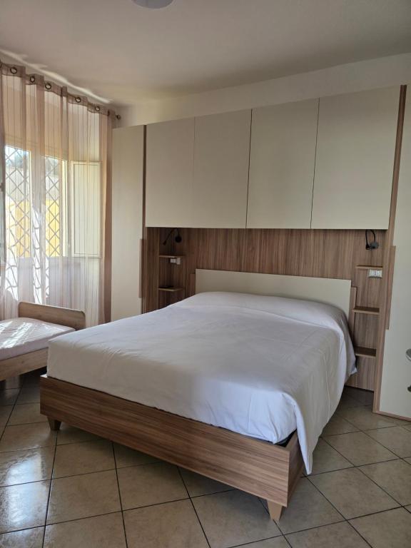 Aurora Residence Tor Vergata-Metro C Torrenova, Free Parking and WiFi - 1