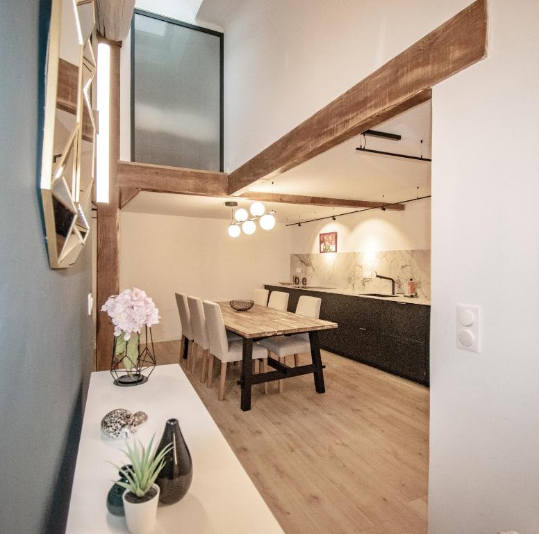 Appartement T4 plein centre ville Climatisé escalier étroit - 2