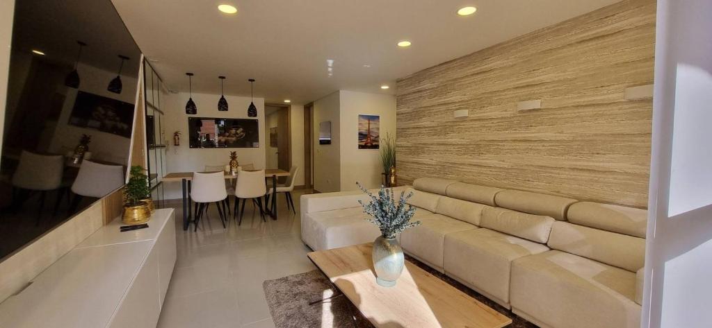 Charming 3BR Apt in Medelln Comfort, Style - 3