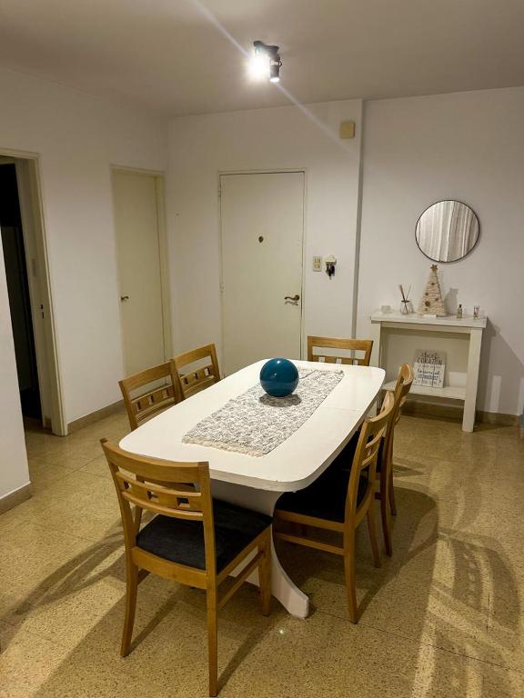 Departamento Centrico - Moderno - Incluye cochera - 3