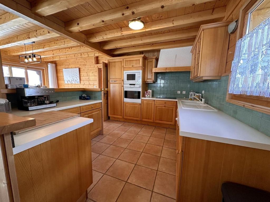 Chalet 4 chambres, 9 pers, pied des pistes, garage 2 voitures - FR-1-572-279 - 4