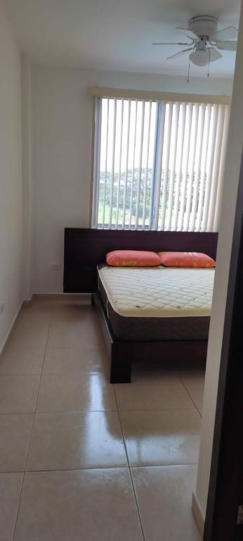 Departamento impecable en Tonsupa, Conjunto Salaverry VI - 2