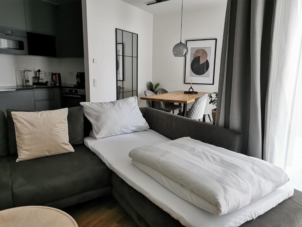 Design Apartment with Balcony - Munich Pasing - 5