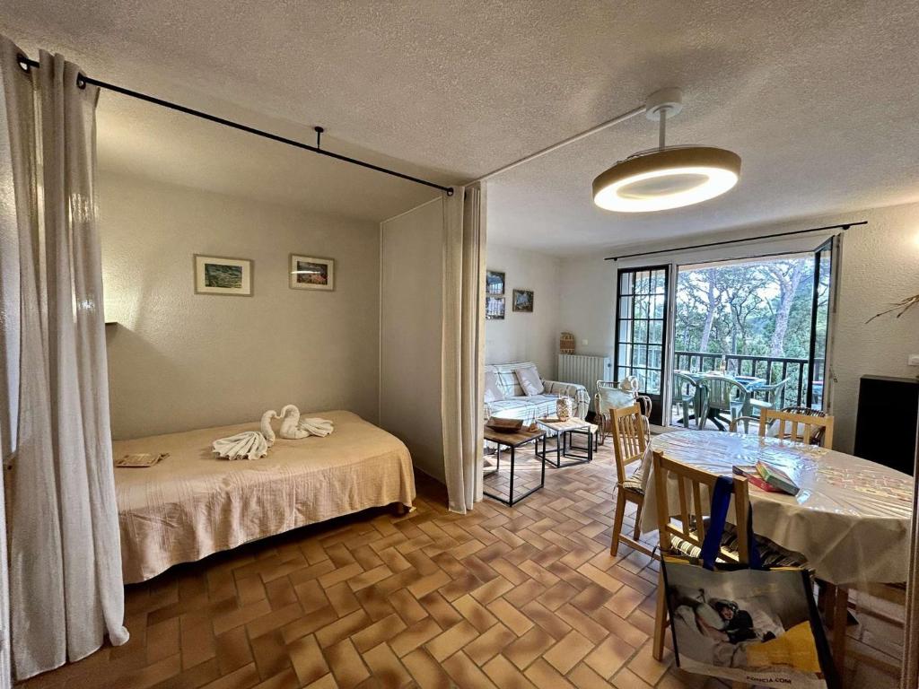 Studio avec piscine et parking - 4 pers. - FR-1-226A-214 - 4