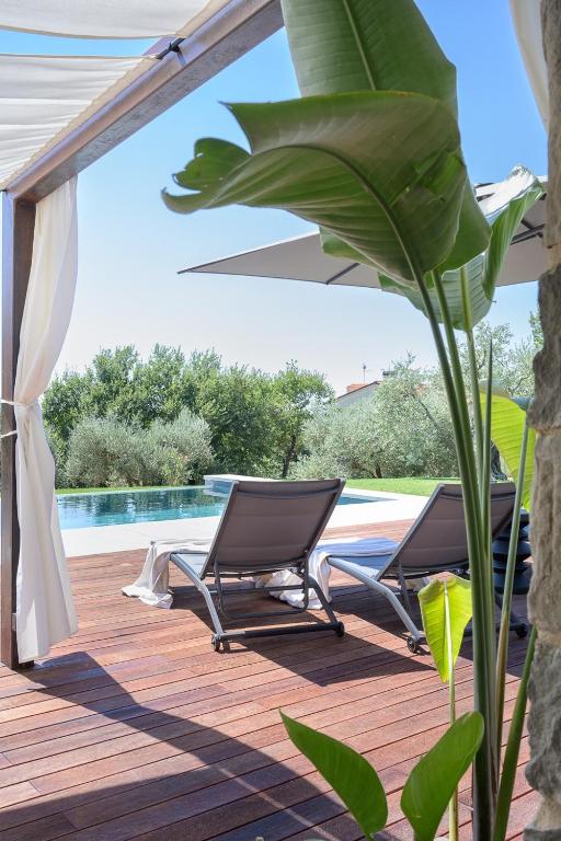 Contemporary Villa With Pool Near Cortona - 3