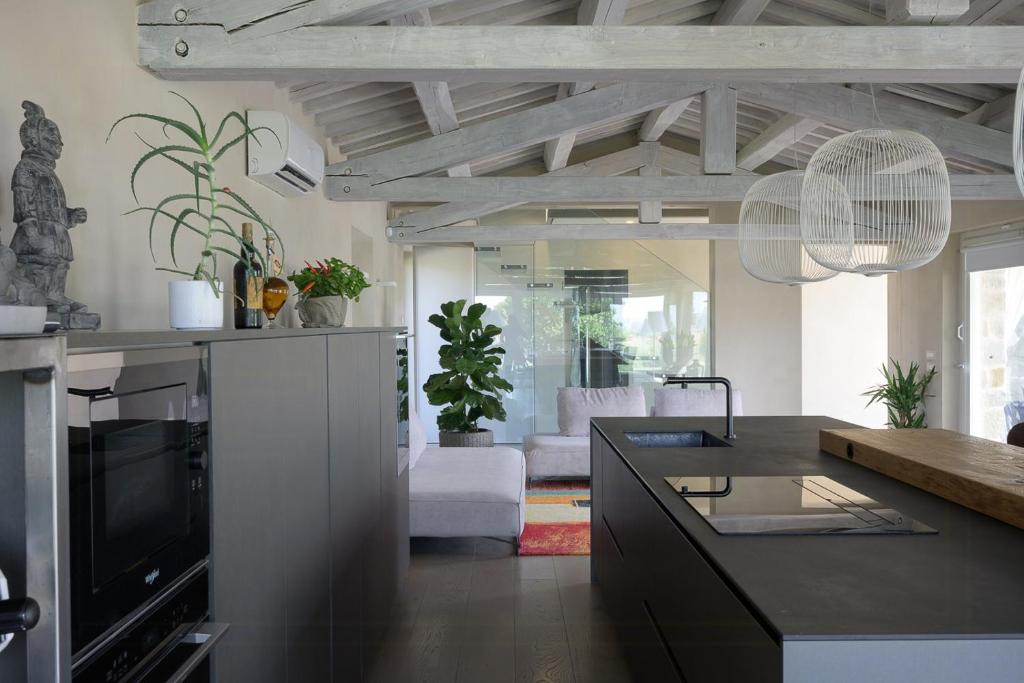 Contemporary Villa With Pool Near Cortona - 5
