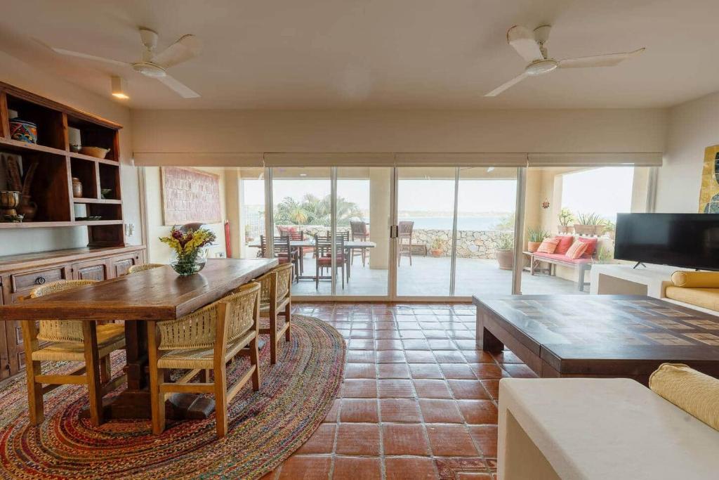 Casa Arena Zen - stunning ocean views, easy living - 3