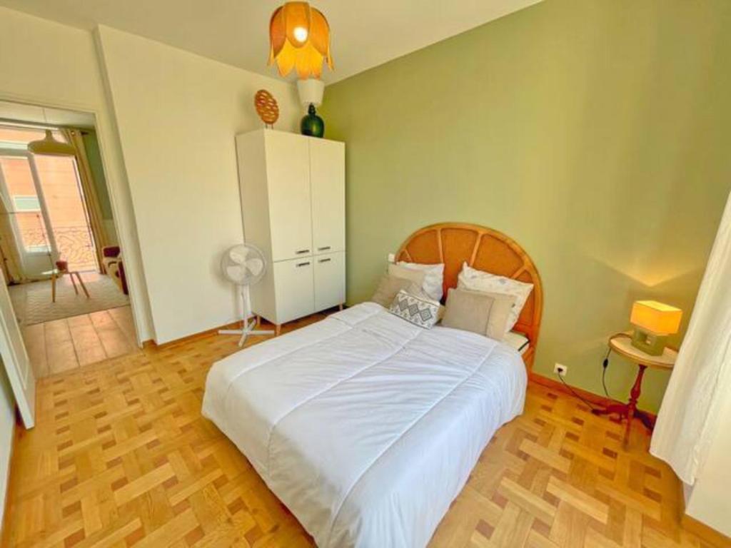 CARRAS appartement plein de charme climatisé à 3 min de la plage,1min tram - 2