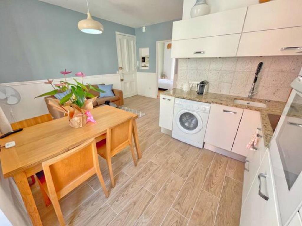 CARRAS appartement plein de charme climatisé à 3 min de la plage,1min tram - 4
