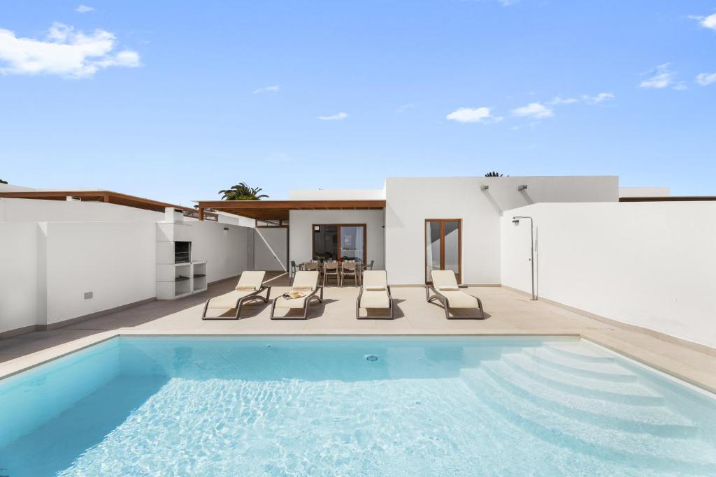 Villa Los Altos Anane 10A by Escape Home - 2