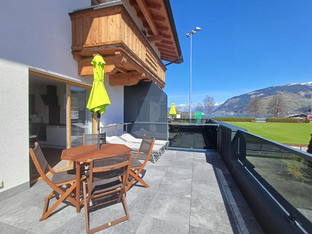 View, Panorama Apartments - Steinbock Lodges in Zell Am See