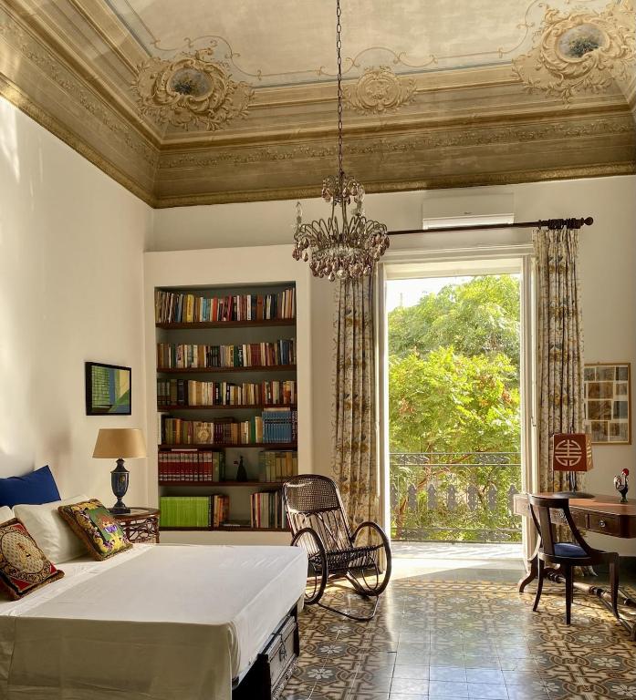 The House of Paintings - 3
