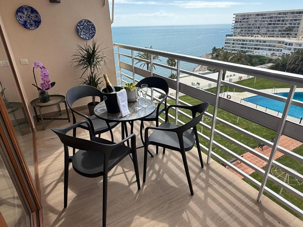 La Roca Sea View Luxury Apartment Beach Elevator - 1