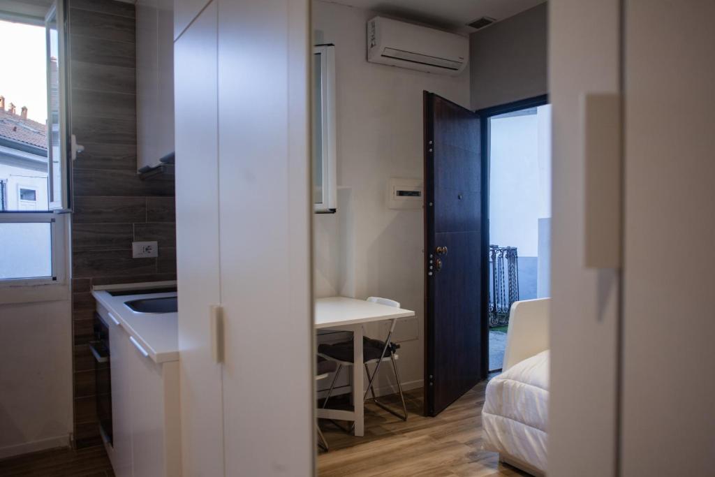 Studio in Milan 12 min to Duomo - 4