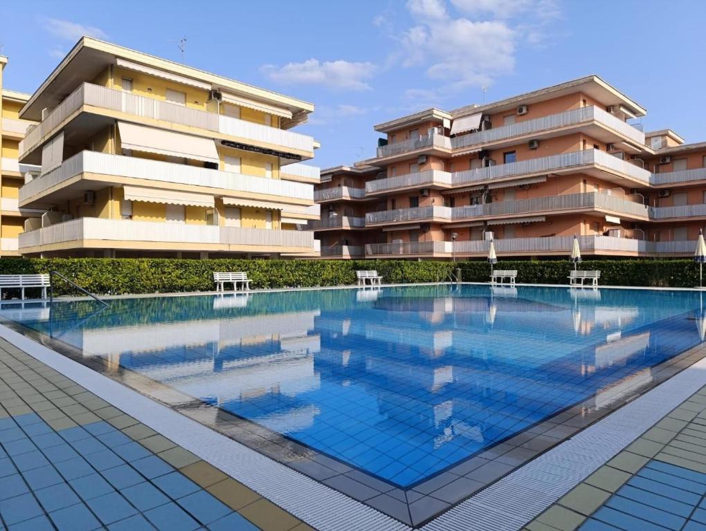 Apartment with Pool in Bibione 54388 - 1
