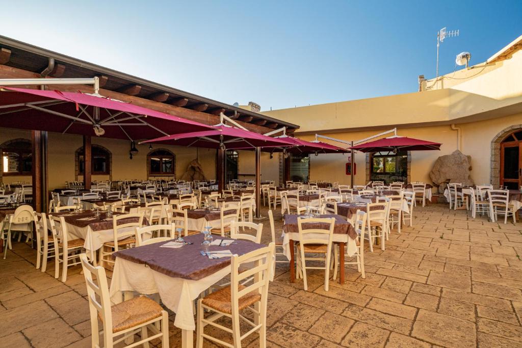 Club Esse Posada — Restaurant & bars in Palau, Sardinia