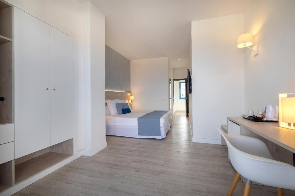 Alua Tenerife — Hotel rooms in Puerto de la Cruz, Canary Islands