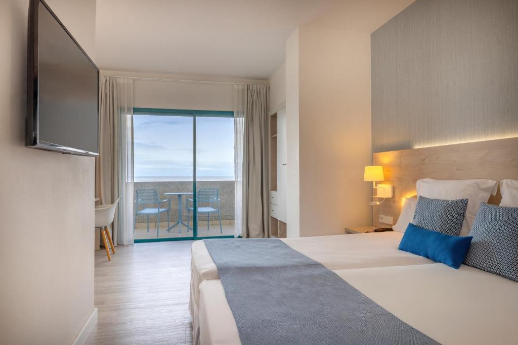 Alua Tenerife — Hotel rooms in Puerto de la Cruz, Canary Islands