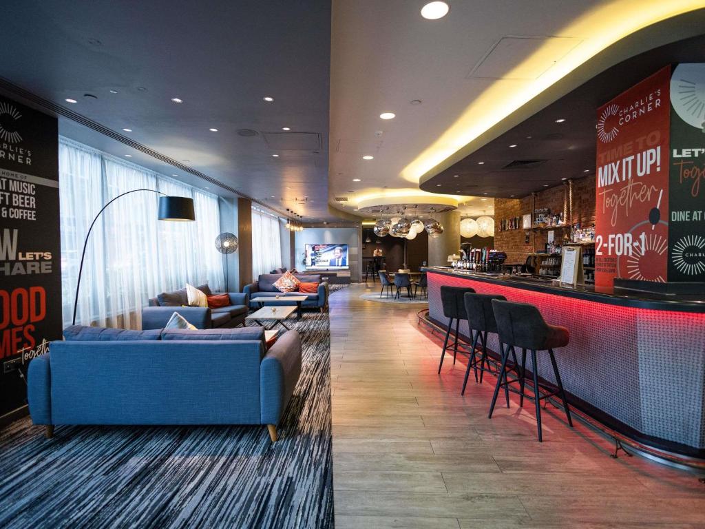 Bar/lounge