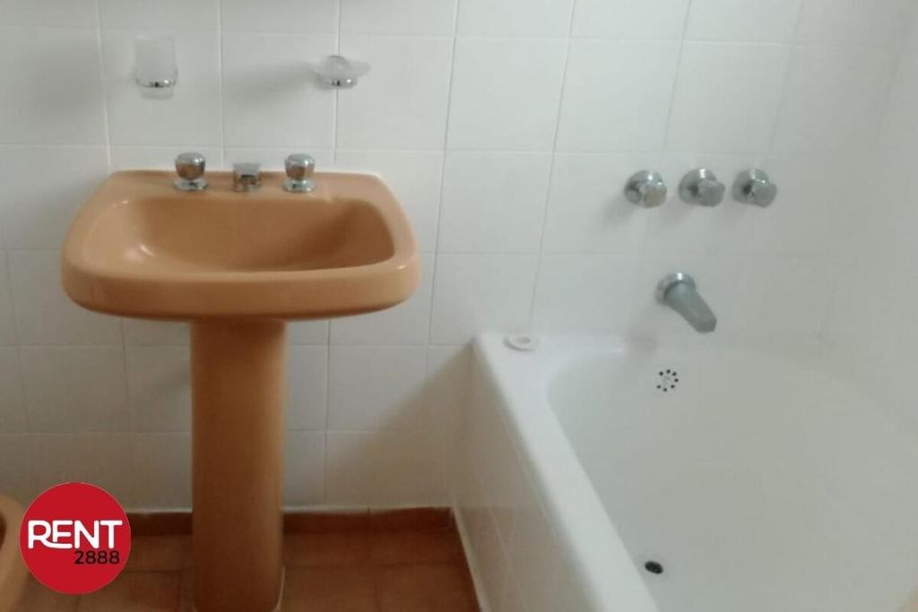 Rent Charcas y Thames - 2