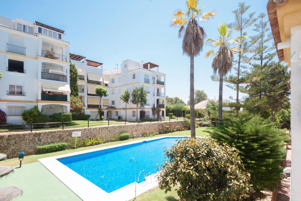 Apartamento con piscina cerca del golf en Atalaya - ATALAYA DEL GOLF 31 - 1