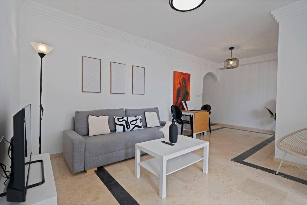 Playa del Cable Apartment, Banana Beach Marbella - 3