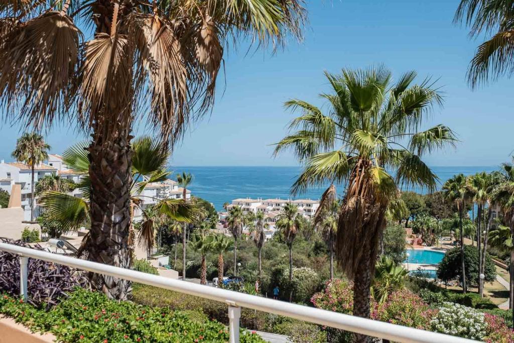 Malibu Mansions Apartments by Alfresco Stays - 2