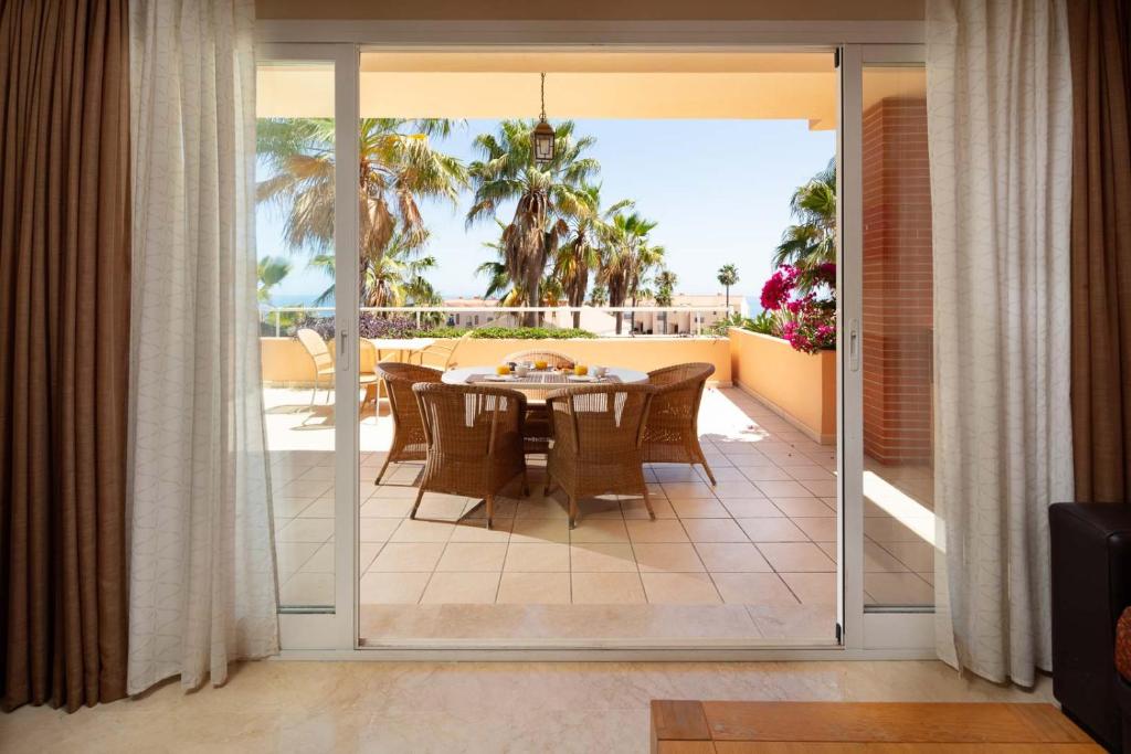 Malibu Mansions Apartments by Alfresco Stays - 4