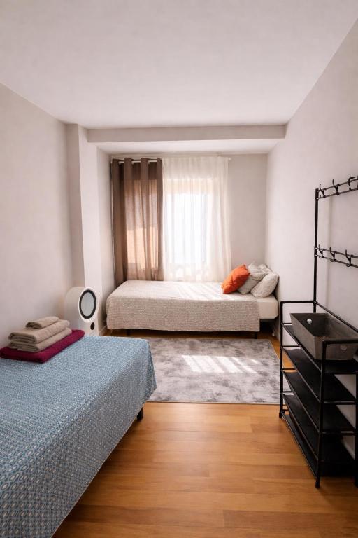 Cosy and Secure Room Marbella Center - 2
